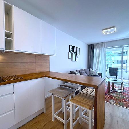 Sun Towers - Apartamenty Bryza - Apartamenty Z Parkingiem Swinoujscie Kültér fotó