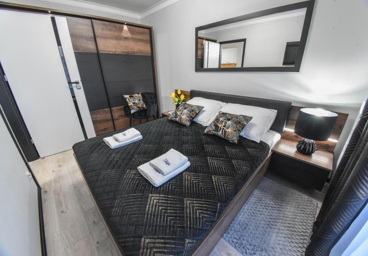 Sun Towers - Apartamenty Bryza - Apartamenty Z Parkingiem Swinoujscie Kültér fotó