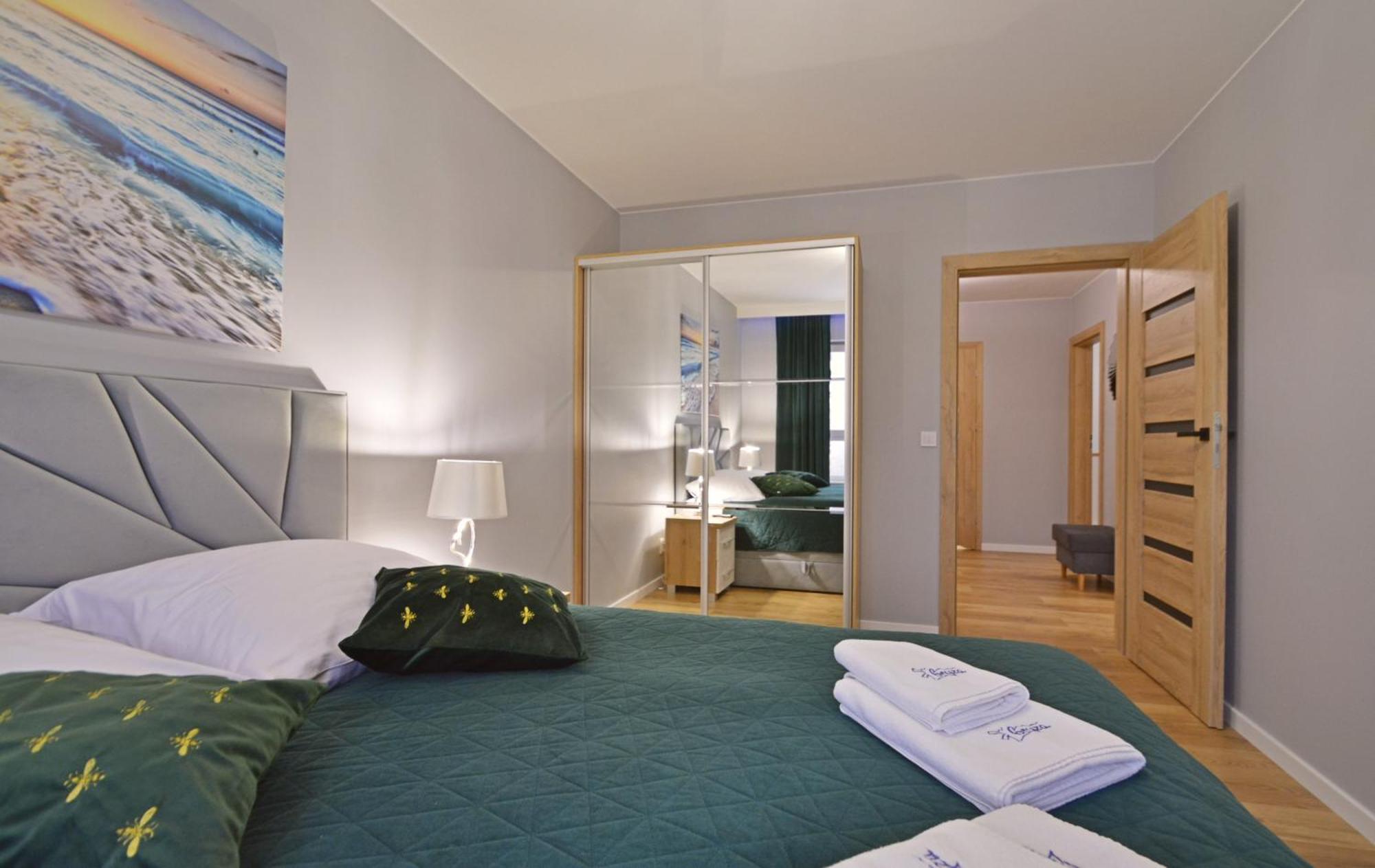 Sun Towers - Apartamenty Bryza - Apartamenty Z Parkingiem Swinoujscie Kültér fotó