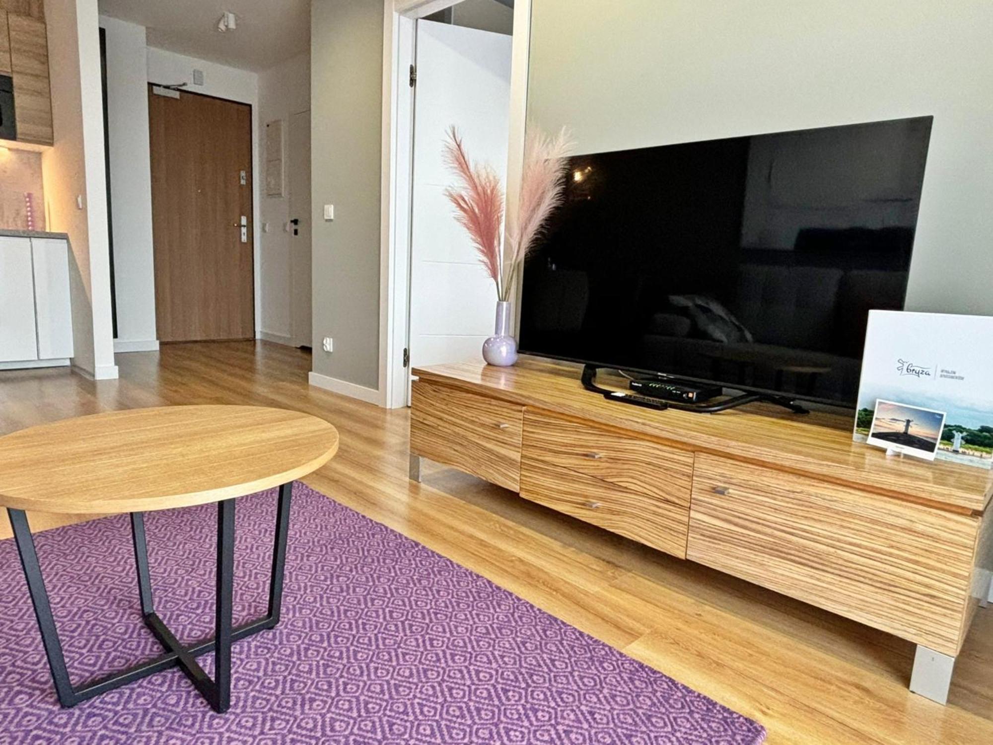 Sun Towers - Apartamenty Bryza - Apartamenty Z Parkingiem Swinoujscie Kültér fotó