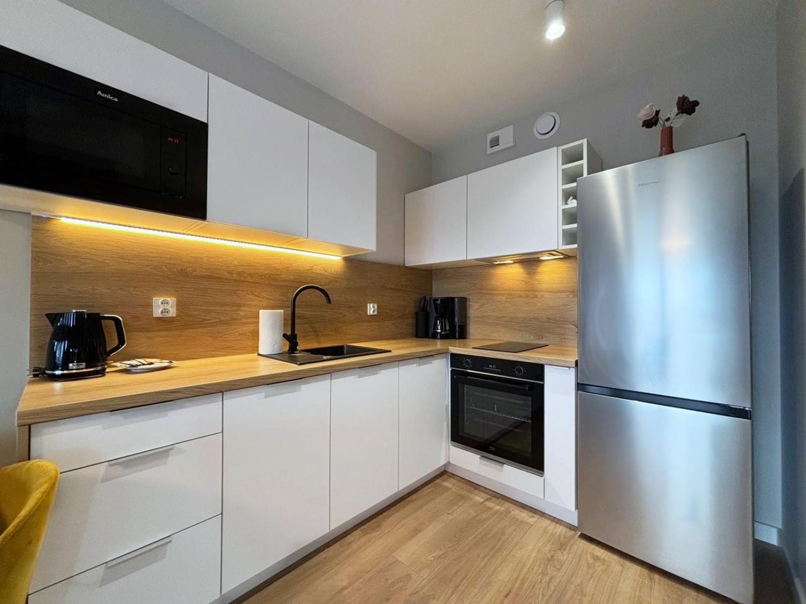 Sun Towers - Apartamenty Bryza - Apartamenty Z Parkingiem Swinoujscie Kültér fotó
